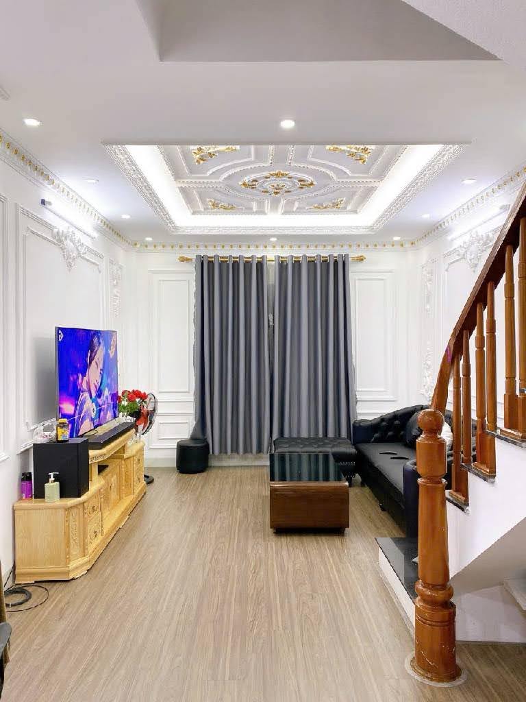 NHÀ ĐẸP TRUNG TÂM HÀ ĐÔNG - KINH DOANH BAO ĐẸP - TIỆN NGHI BAO QUANH - NHỈNH 10 TỶ ĐỒNG